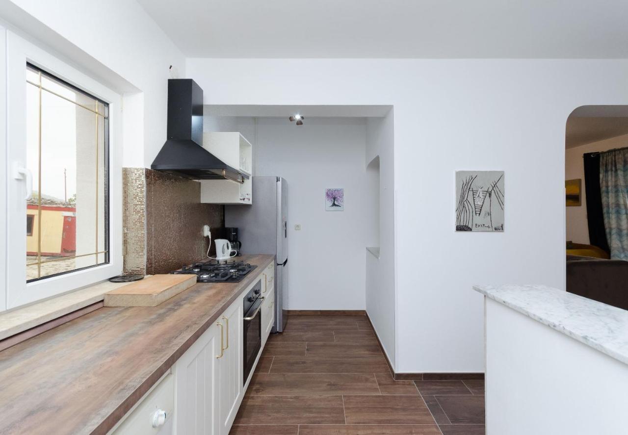 Apartments Milan Rakalj Extérieur photo