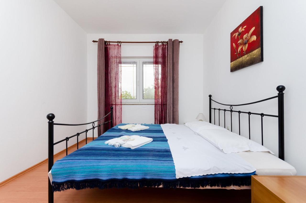 Apartments Milan Rakalj Extérieur photo